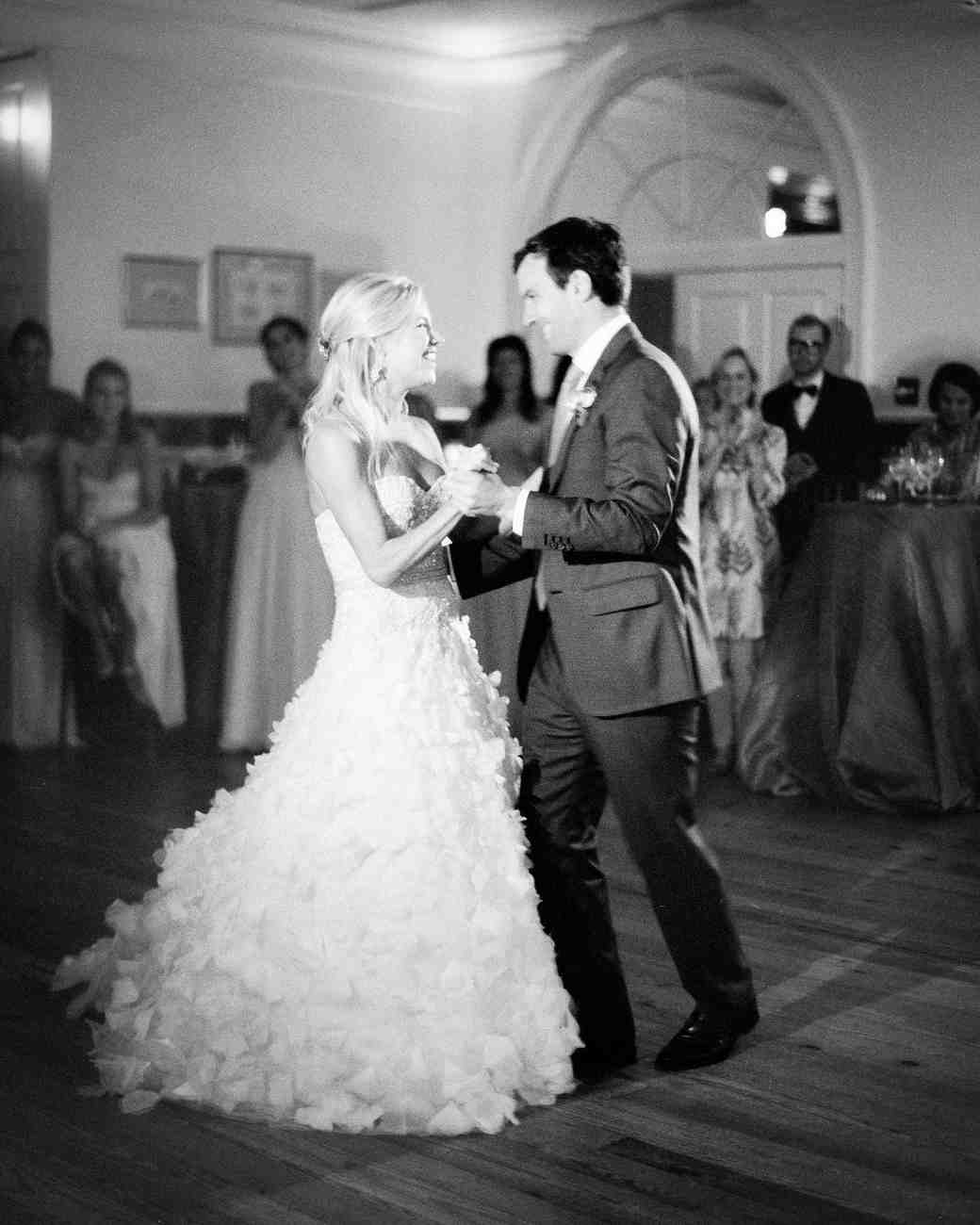 Don T Tell The Bride Season 12 Midway Media Get Ready To Hit The Dance Floor 27 Wedding Bands Hire For