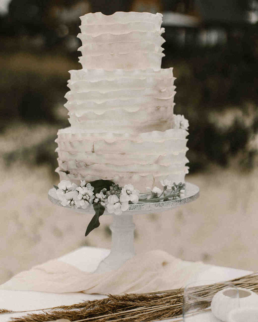 30 Amazing Beach Wedding Cakes Martha Weddings