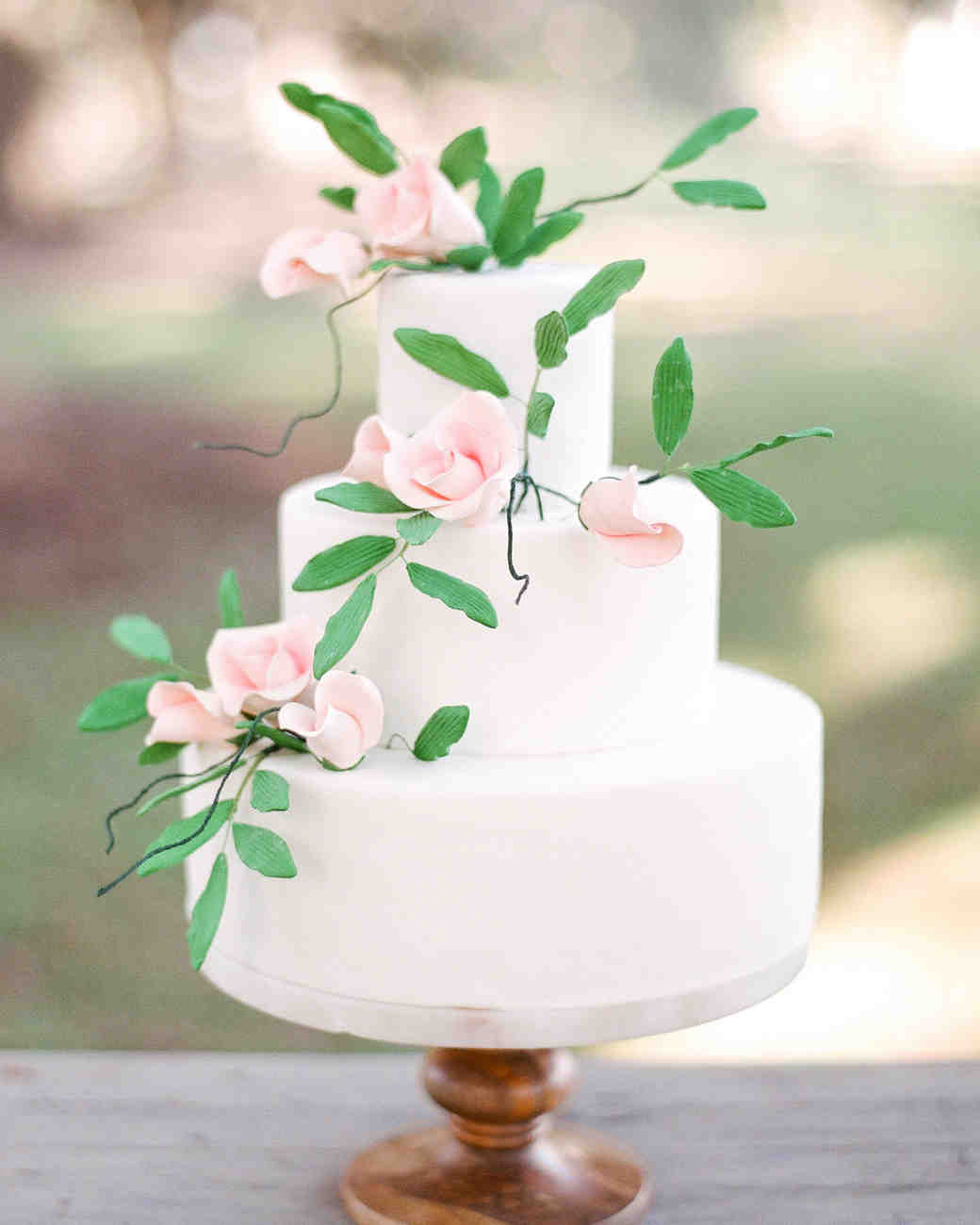 22 summer wedding cakes