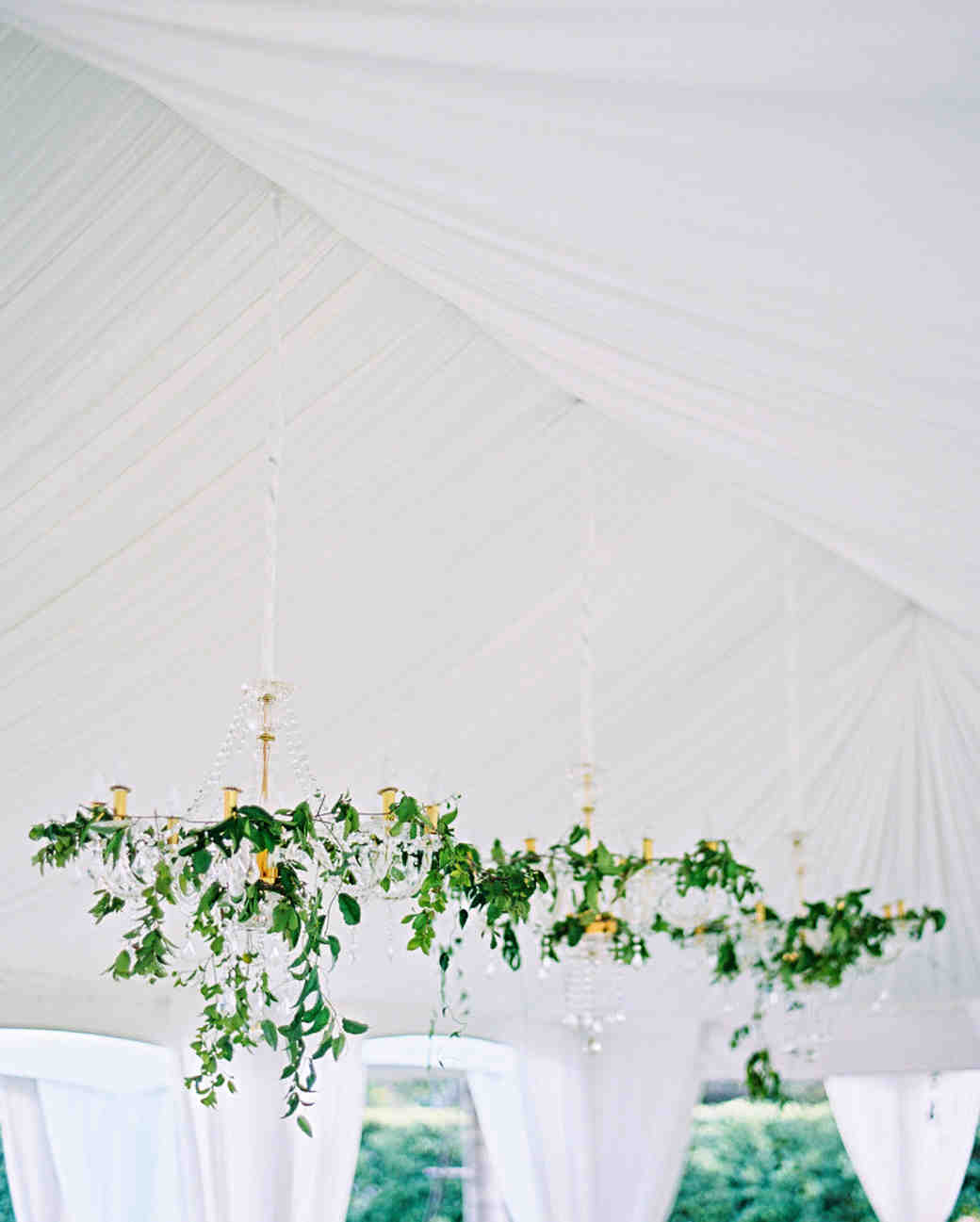 28 Tent Decorating Ideas That Will Upgrade Your Wedding Reception