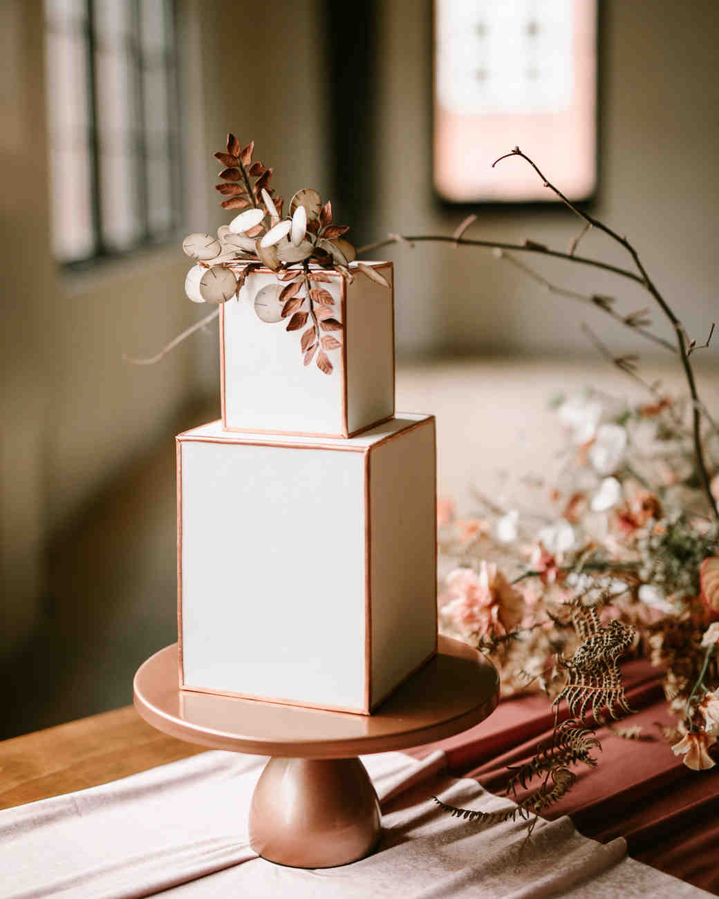 20 Unique Wedding Cake Shapes Contemporary Couples Should Consider