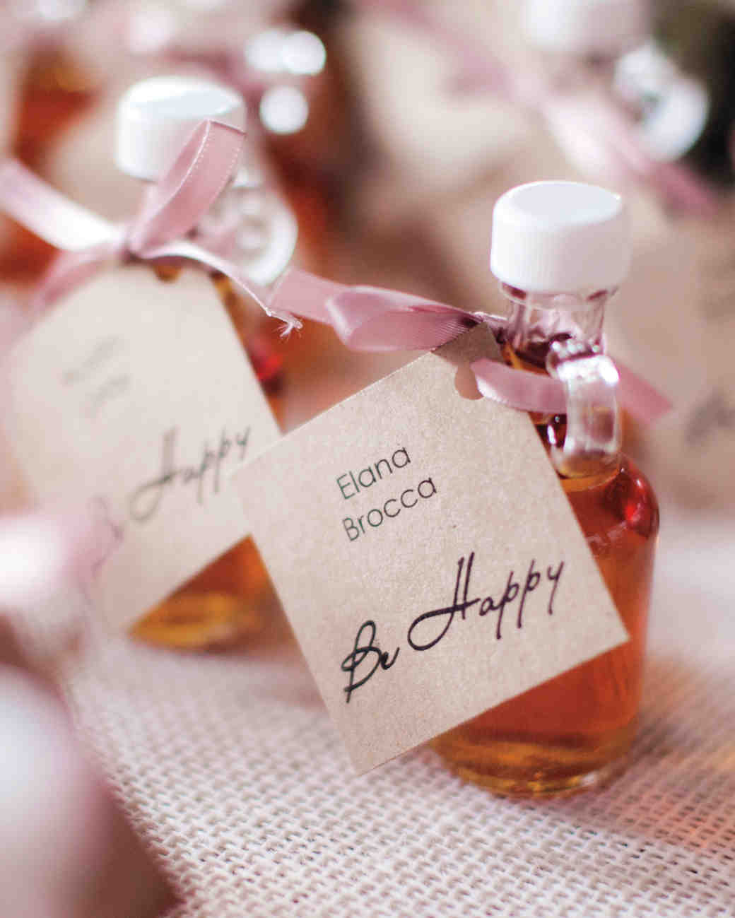 32 Unique Ideas For Winter Wedding Favors Martha Stewart Weddings