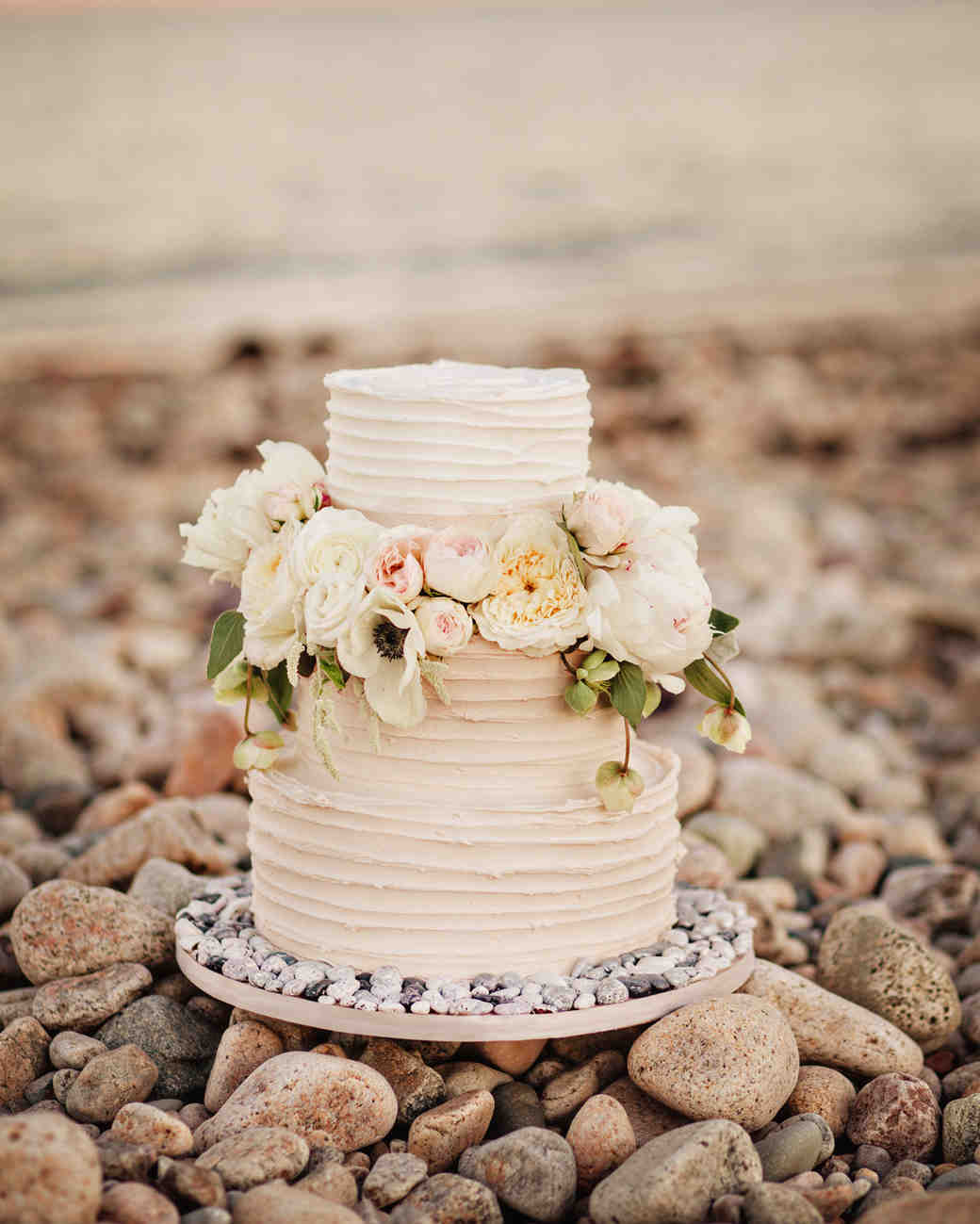 30 Amazing Beach Wedding Cakes Martha Stewart Weddings