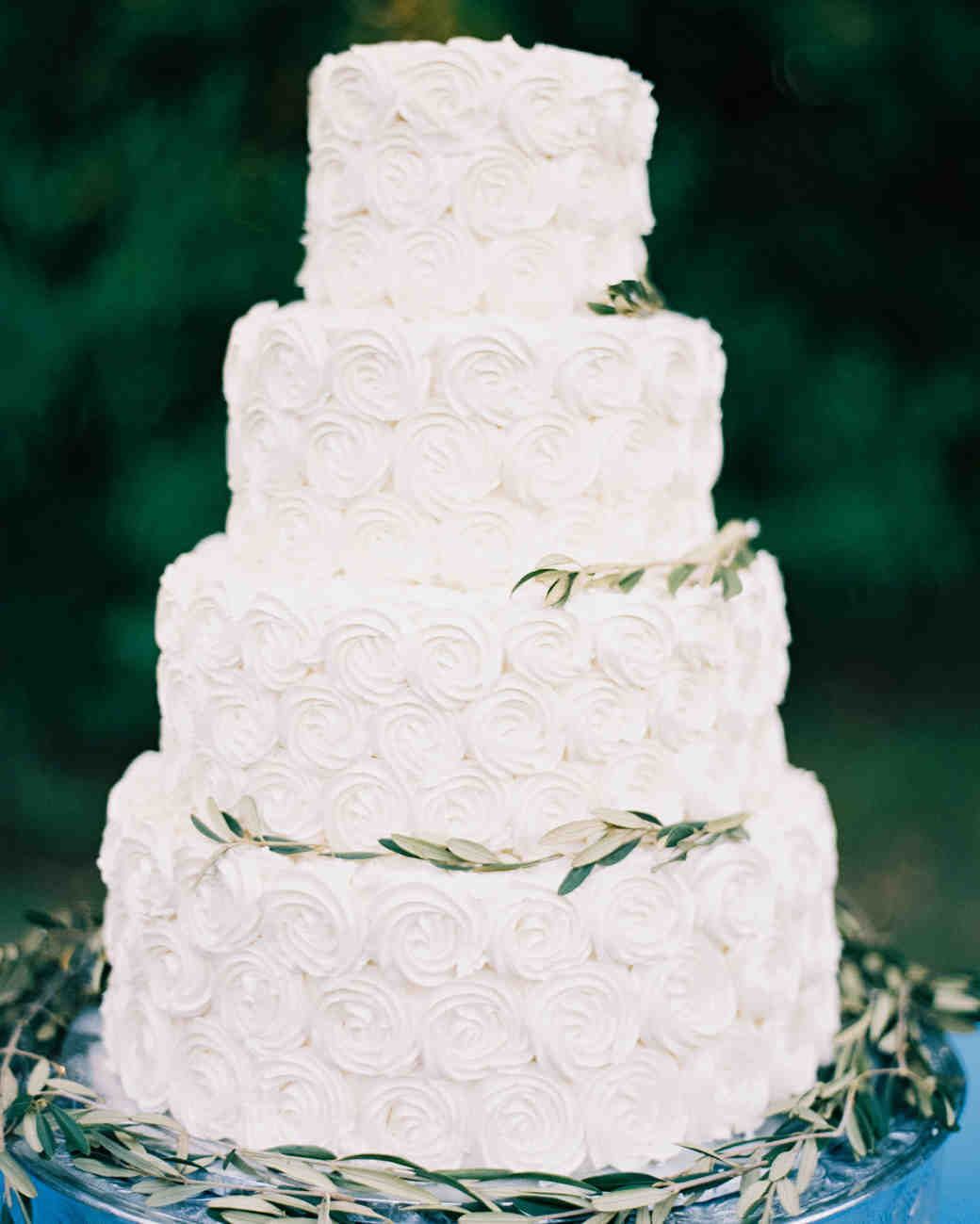 A Trend We Re Loving Textured Wedding Cakes Martha Weddings