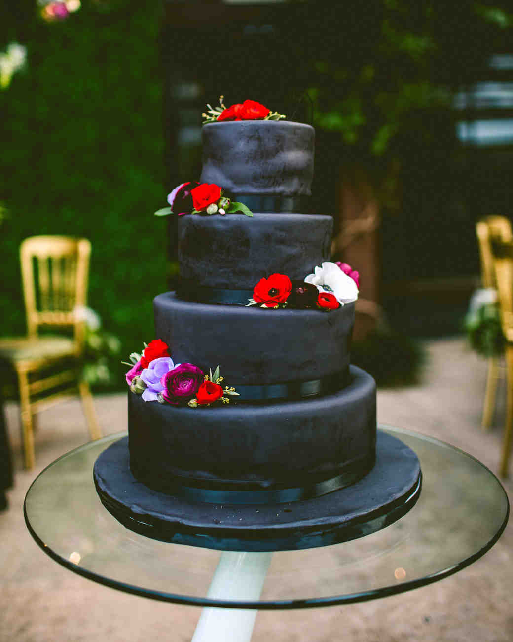 20 Unique Wedding Cake Shapes Contemporary Couples Should ... 20 Unique Wedding Cake Shapes Contemporary Couples Should ...