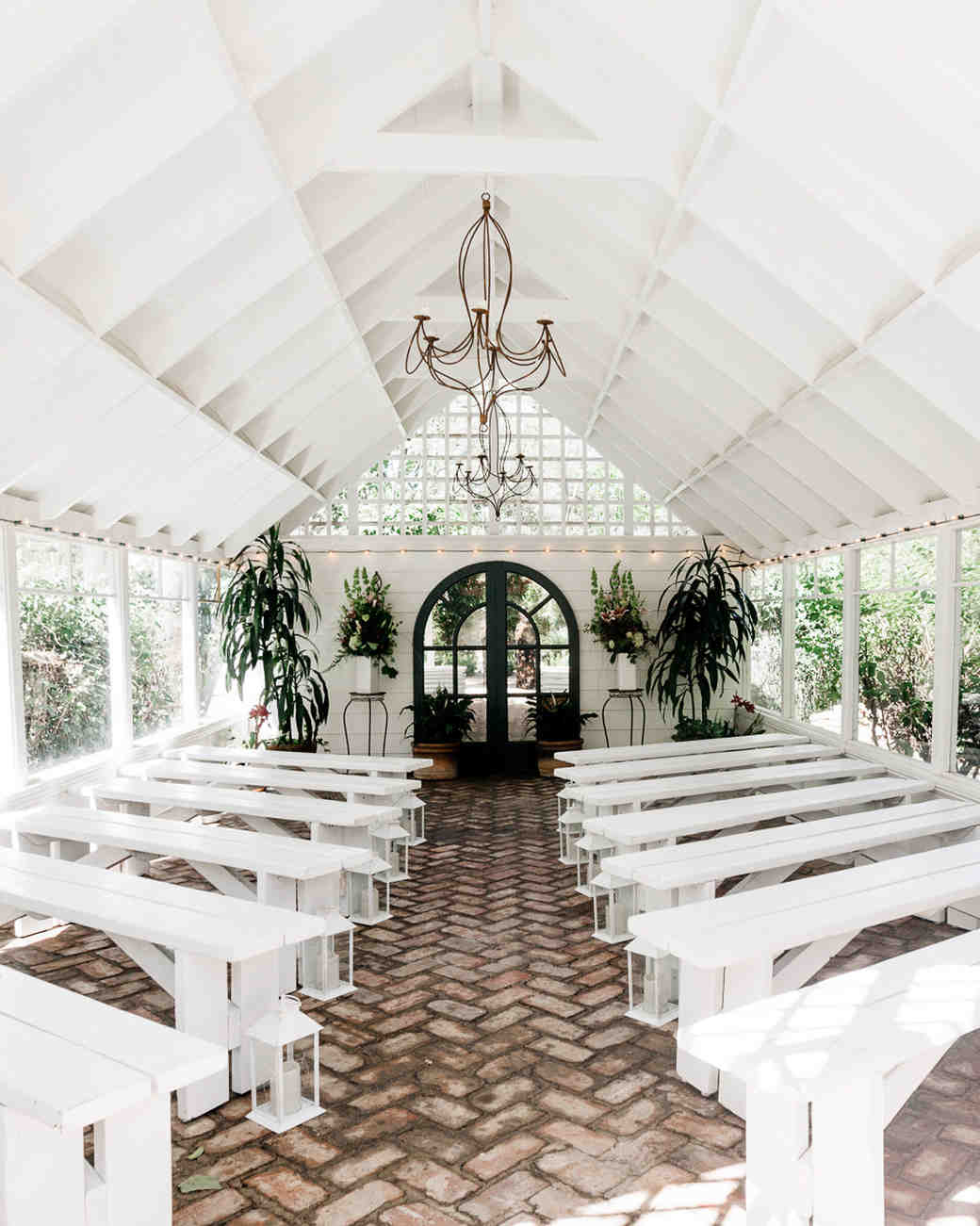 The Most Amazing Airbnb Wedding Venues Martha Stewart Weddings