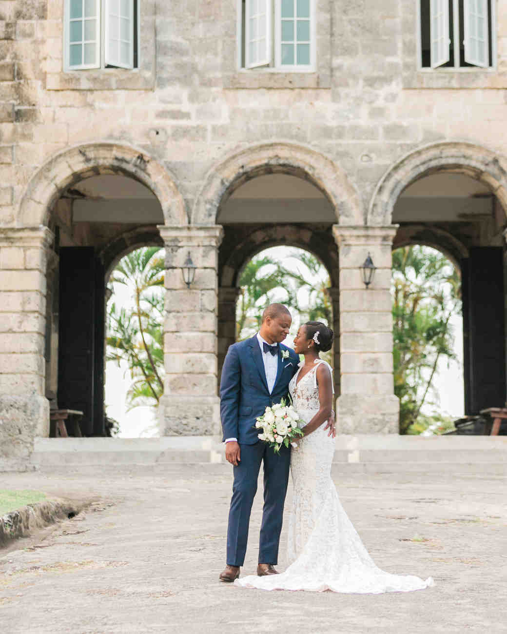 Your Wedding Ceremony Etiquette Questions Answered Martha Bartender Standing At Tail Hour Table
