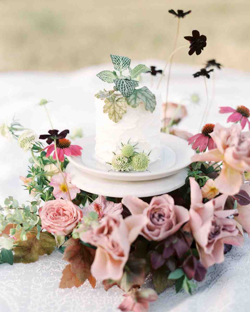 26 Single Serving Wedding Cakes That Are Beyond Adorable Martha Mini Cakes