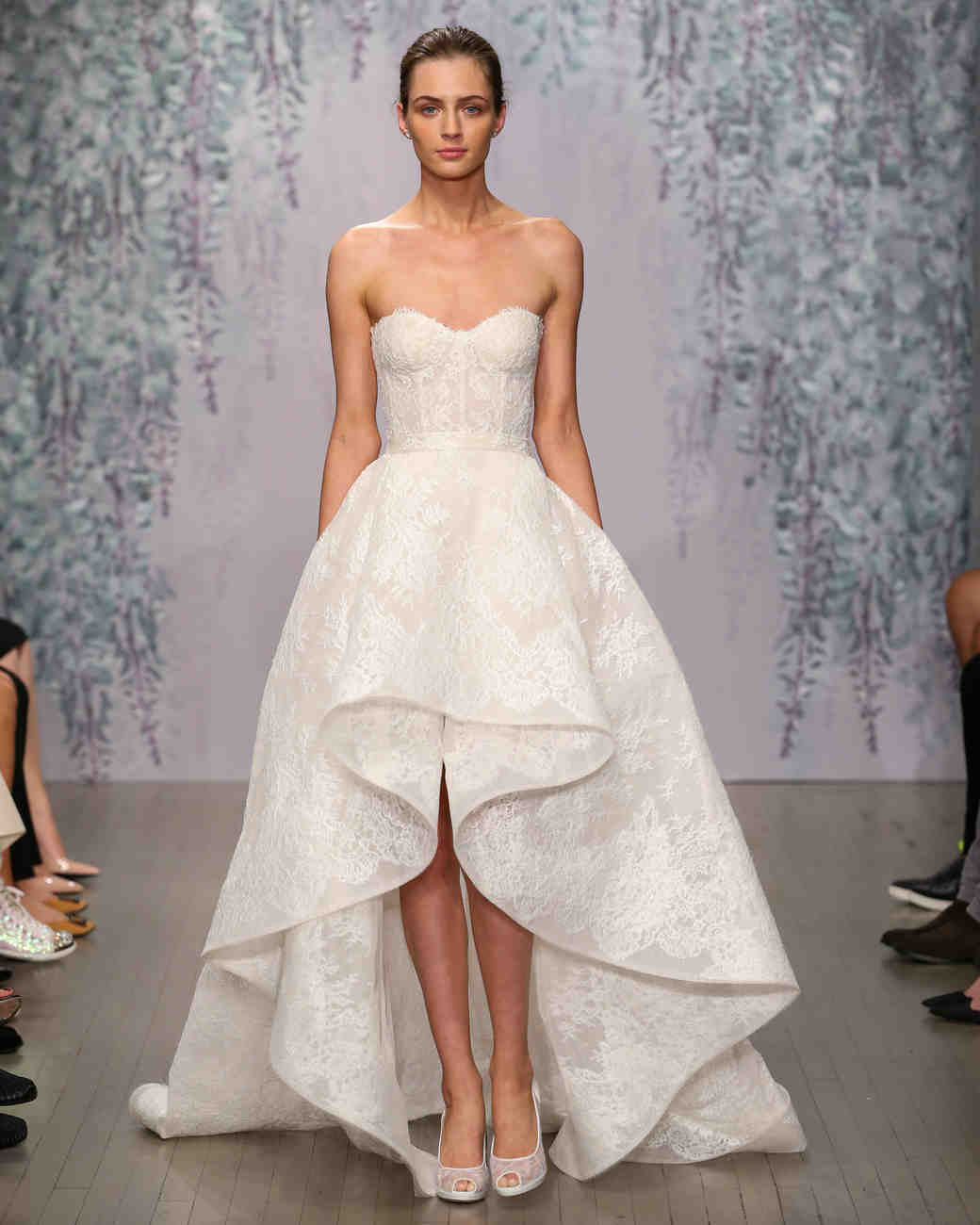 Monique Lhuillier Fall 2016 Wedding Dress Collection Martha Monique Lhuillier Fall 2016 Wedding Dress Collection Martha Weddings