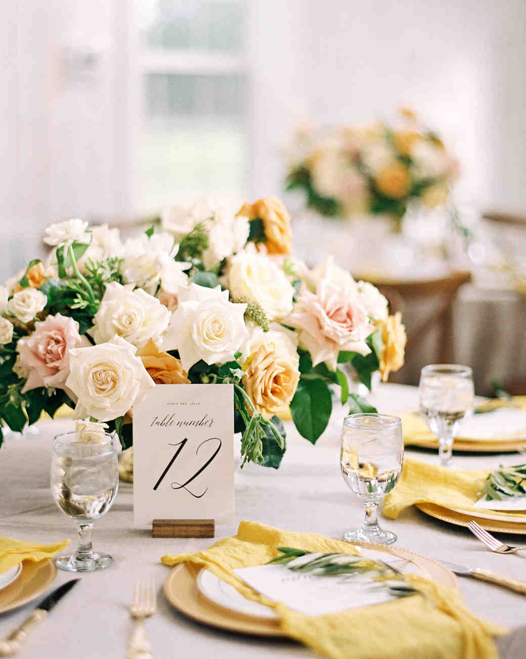 24 Yellow Wedding Ideas That Will Make Your Day Bright And Cheery
