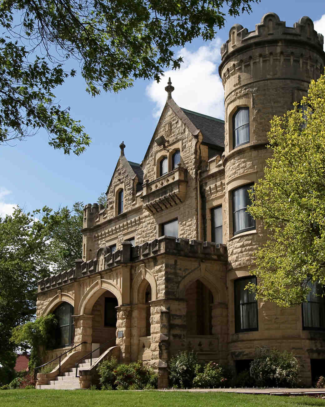 castle wedding venues joslyn omaha 0115_vert