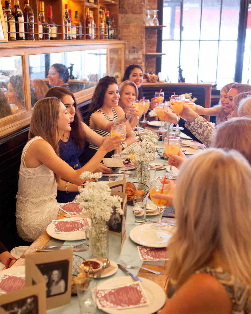 How To Host A Last Minute Bridal Shower Martha Weddings Limit The Guest List