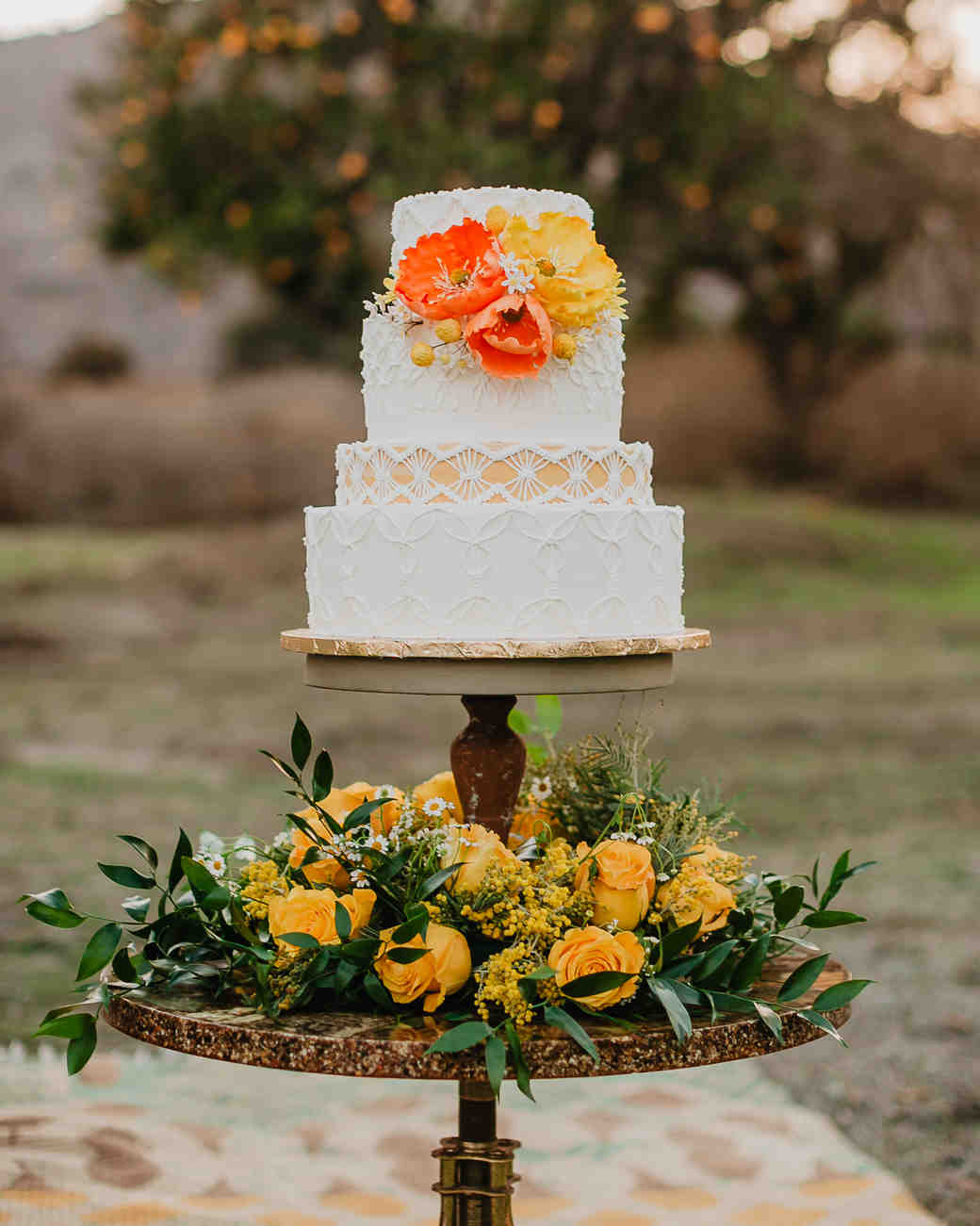 26 Unique Wedding Cake Stands Martha Stewart Weddings