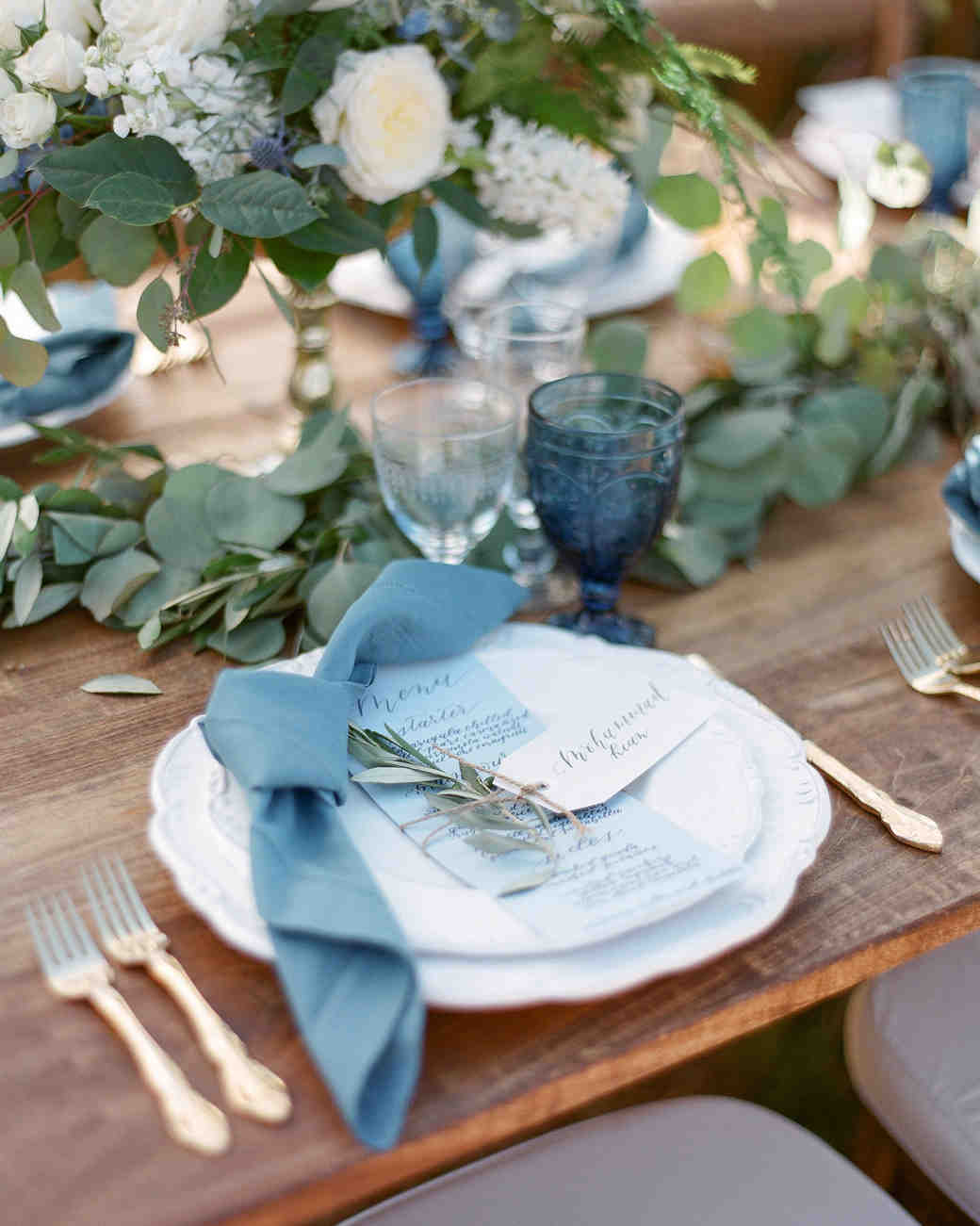 the-prettiest-place-settings-from-real-celebrations-martha-stewart