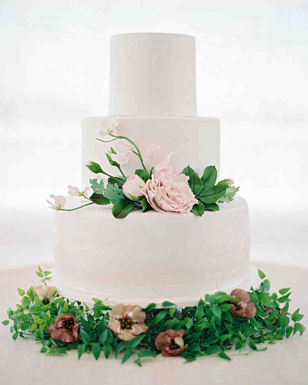 30 Romantic Wedding Cakes Martha Stewart Weddings