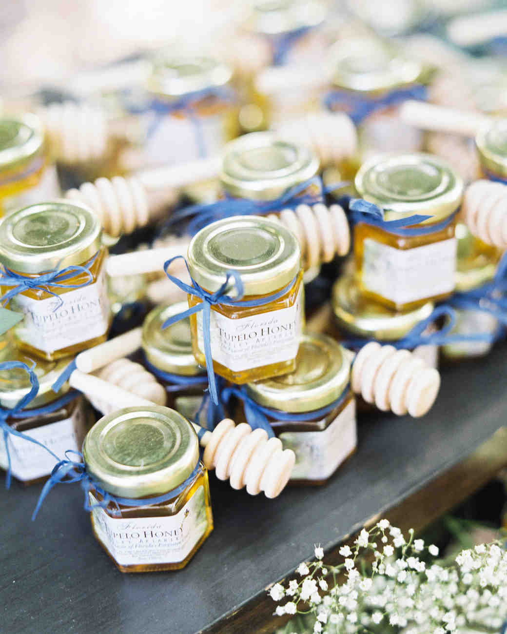 37 edible wedding favors guests will eat up literally martha