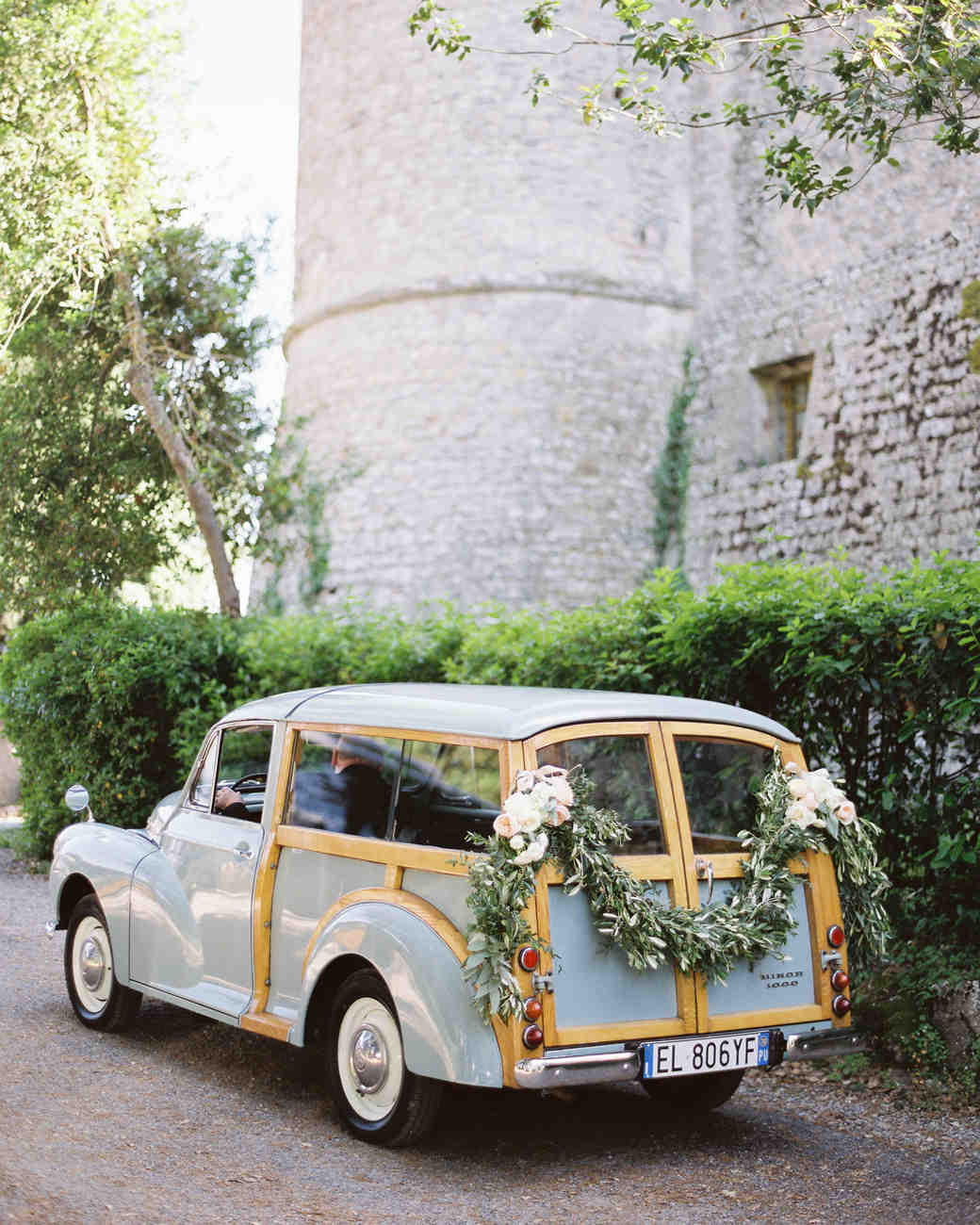 Just Married Ideas To Let Everyone Know You Re Hitched Martha Just Married Ideas To Let Everyone Know You Re Hitched Martha Weddings