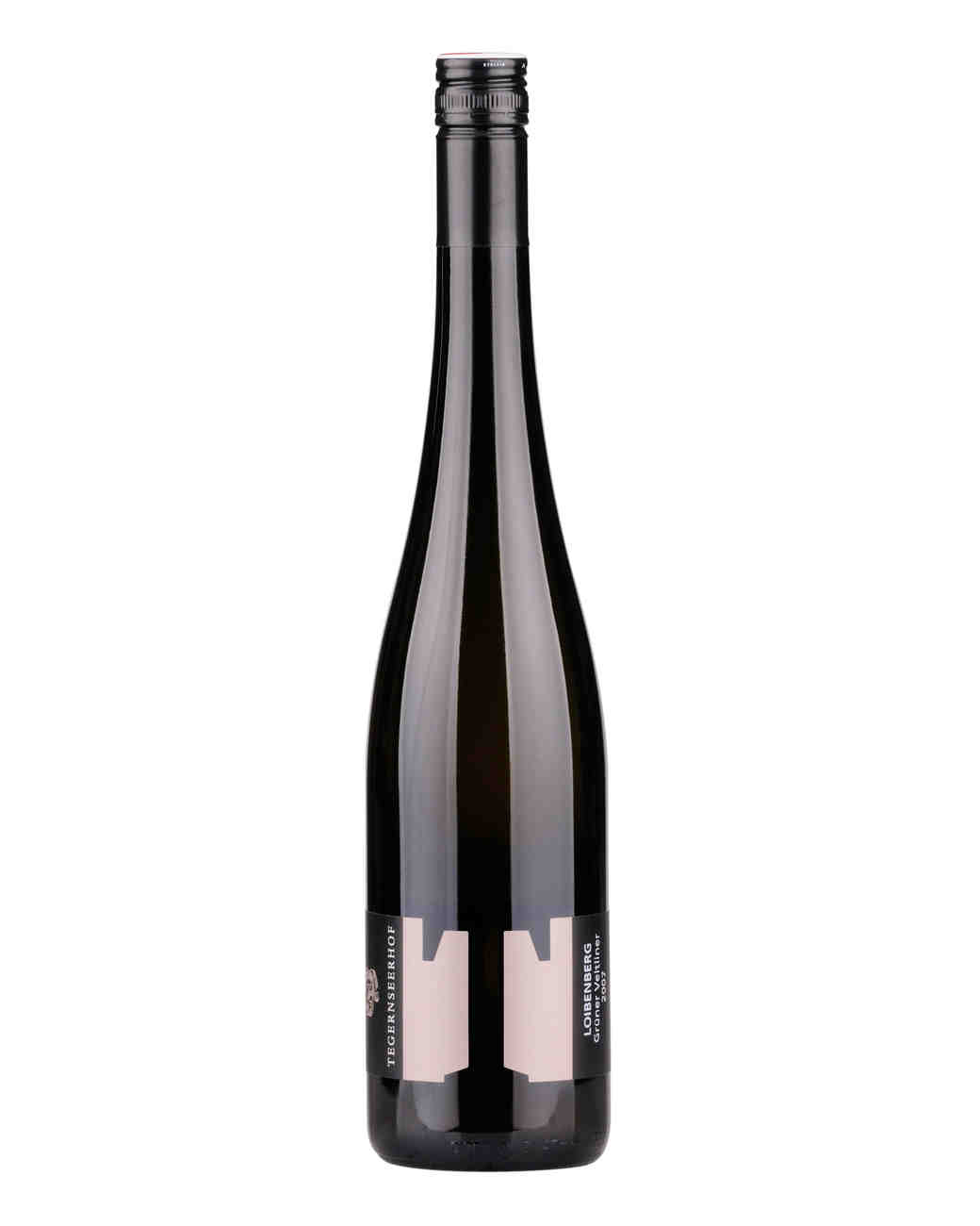 37 Wines Experts Uncork for Special Occasions Martha Stewart Weddings