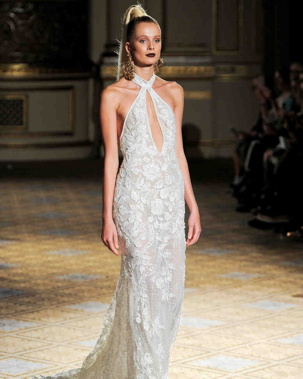Sexy Wedding Dresses for Brides Who Want to Turn Heads | Martha Stewart ...
