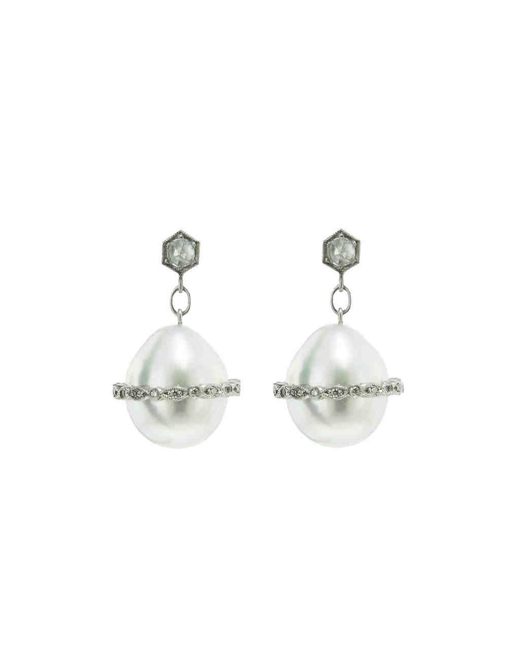 35 Pairs Of Pearl Earrings Perfect For Your Wedding Day Martha 35 Pairs Of Pearl Earrings Perfect For Your Wedding Day Martha Weddings