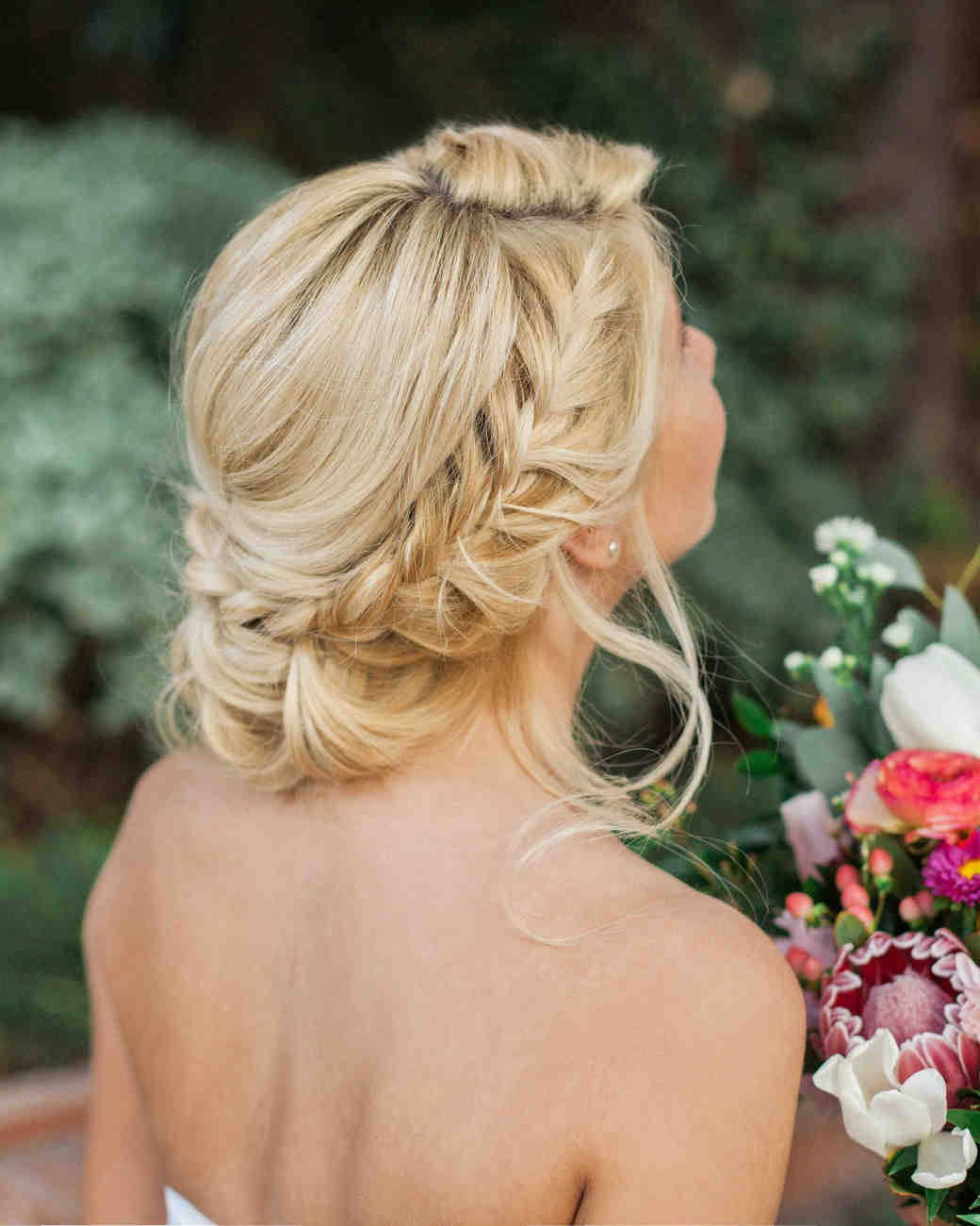 10 Ways To Upgrade The Wedding Braid Martha Stewart Weddings 8966