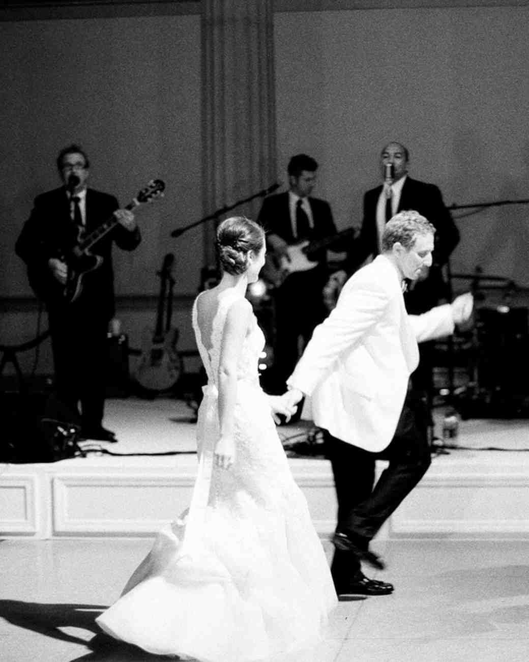 How To Pick A Band Or Dj For Your Wedding Martha Weddings