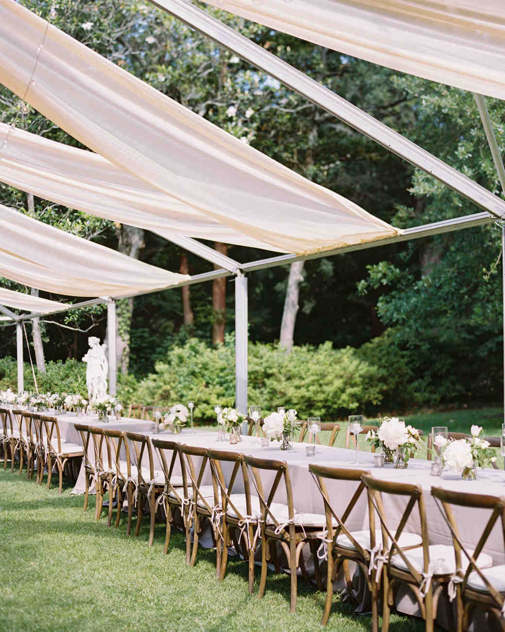 28 Tent Decorating Ideas That Will Upgrade Your Wedding Reception