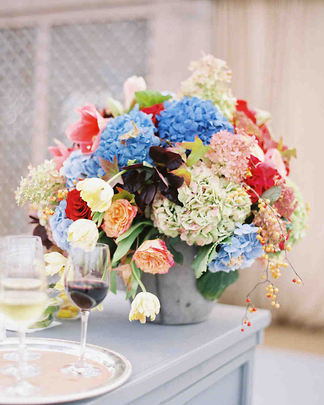 Summer Centerpieces Martha Stewart : Stunning summer centerpieces using in season flowers