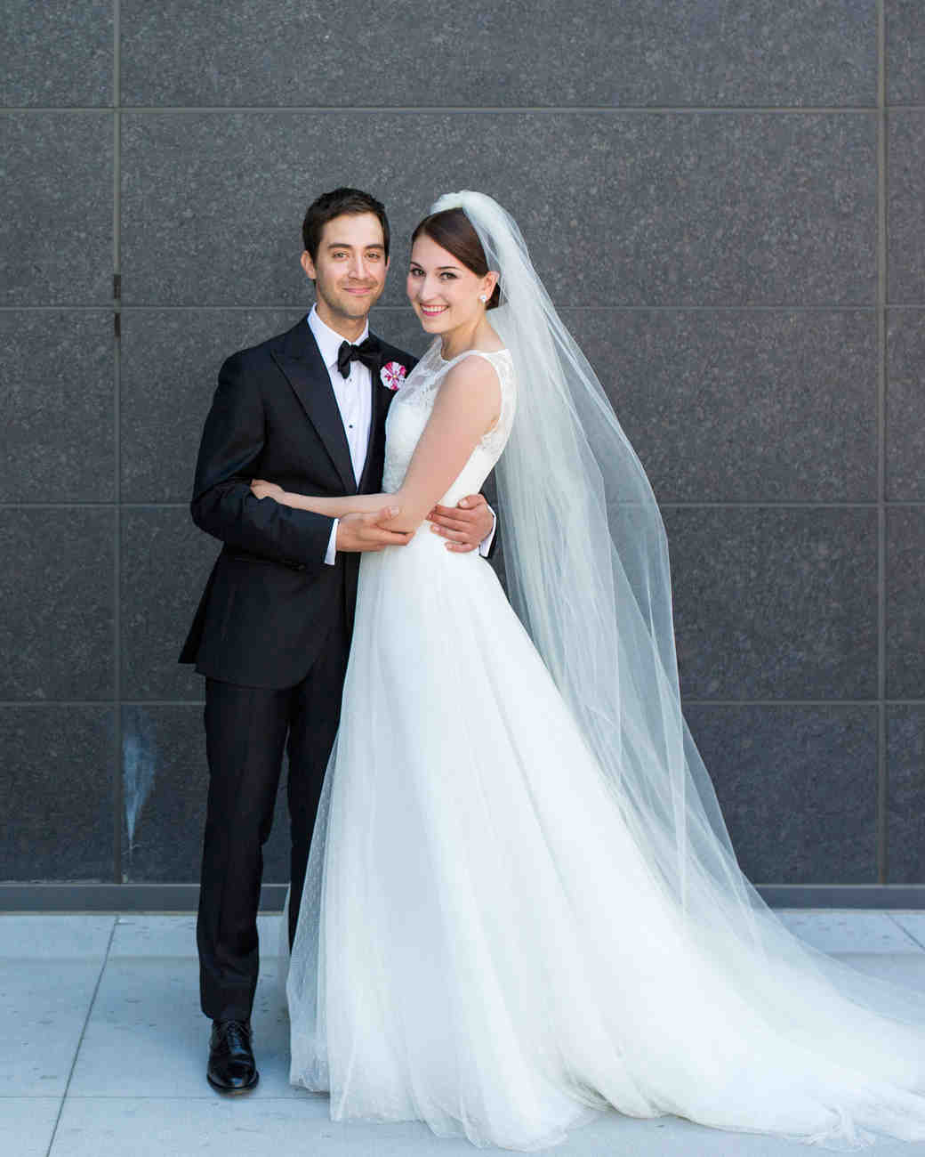 Ashley And Ryan S Modern Wedding In Minneapolis Martha The Fashions