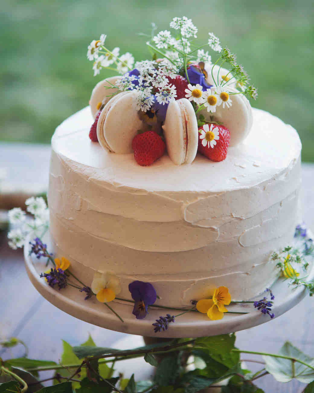 40 Simple Wedding Cakes That Are Gorgeously Understated | Martha