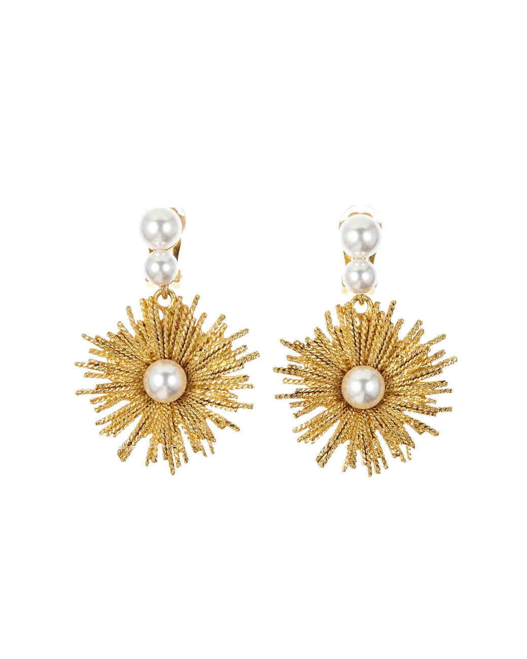 35 Pairs Of Pearl Earrings Perfect For Your Wedding Day Martha Pearl Wedding Earrings Oscar De La A