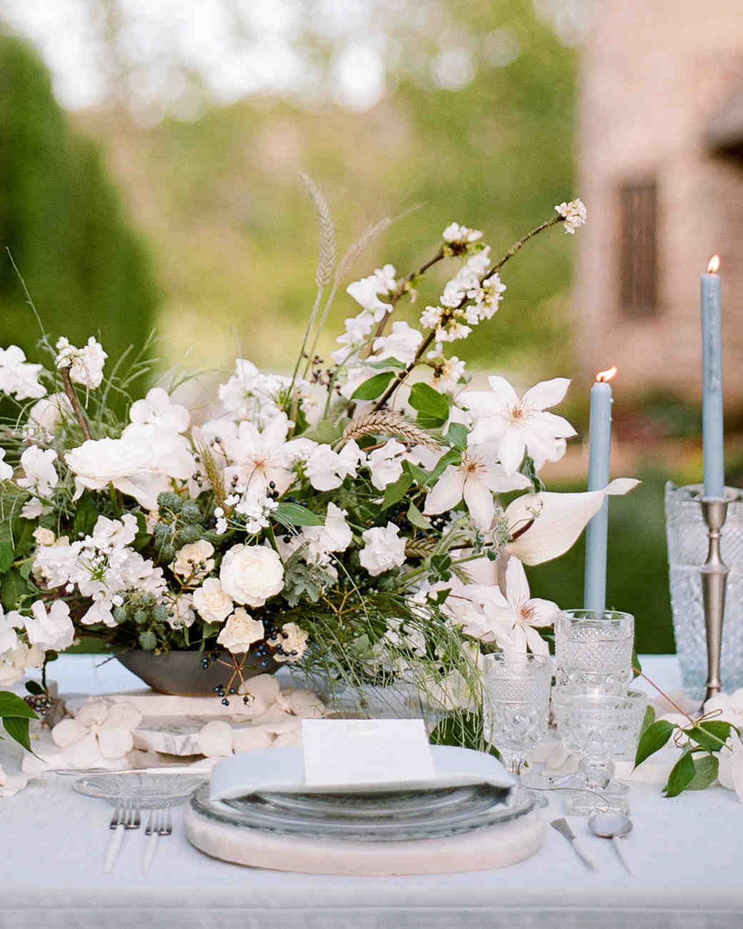 Spring Wedding Centerpieces We Love