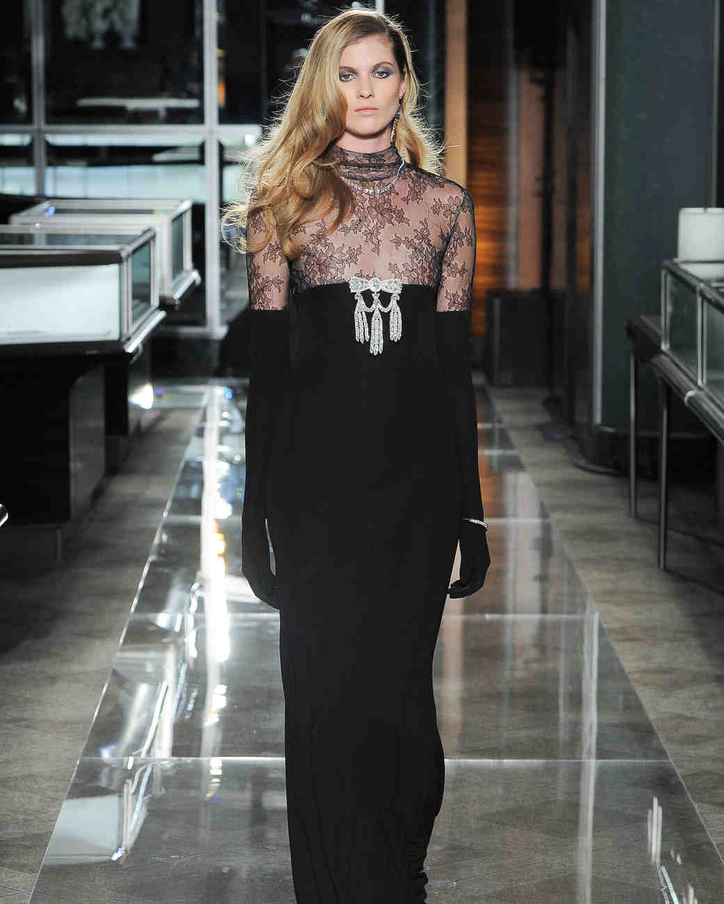 reem acra spring 2018 black wedding dress with lace