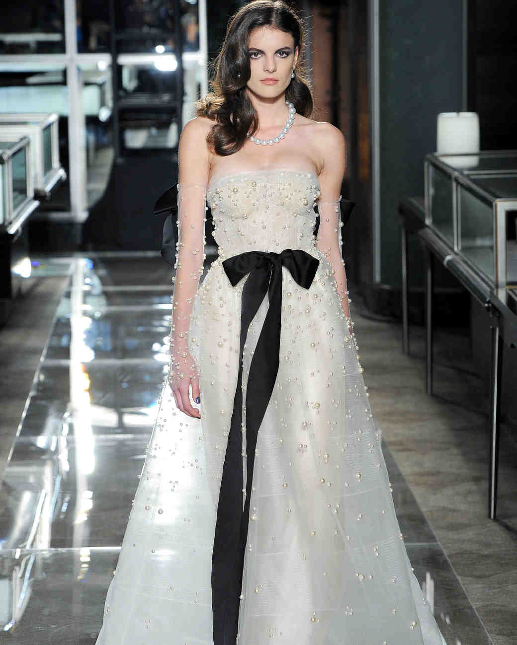 reem acra spring 2018 a-line wedding dress with black bow