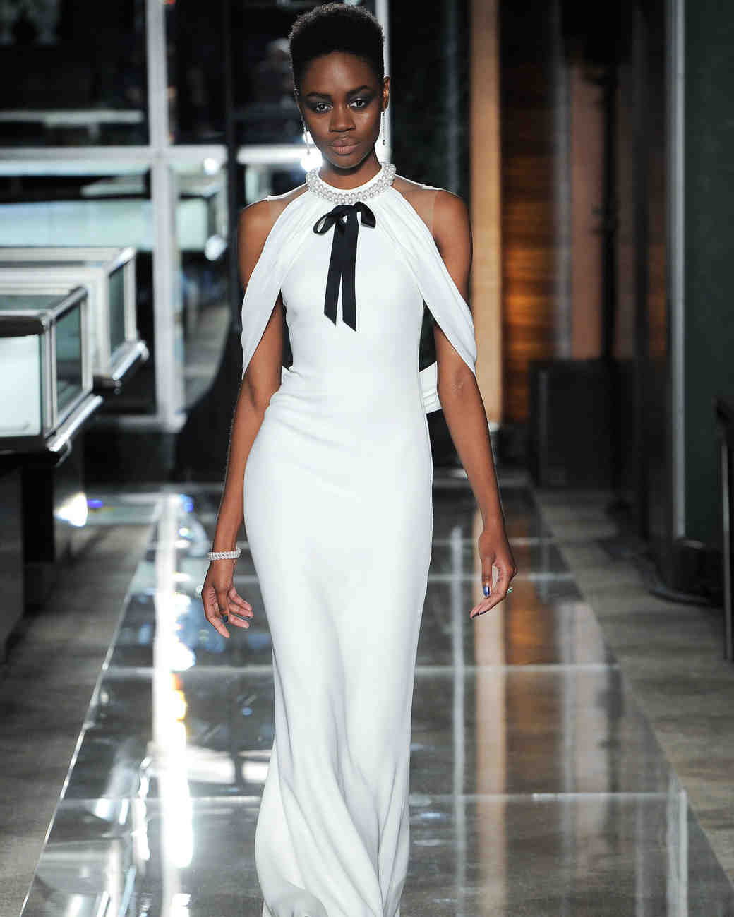 reem acra spring 2018 off-the-shoulder wedding dress with bow