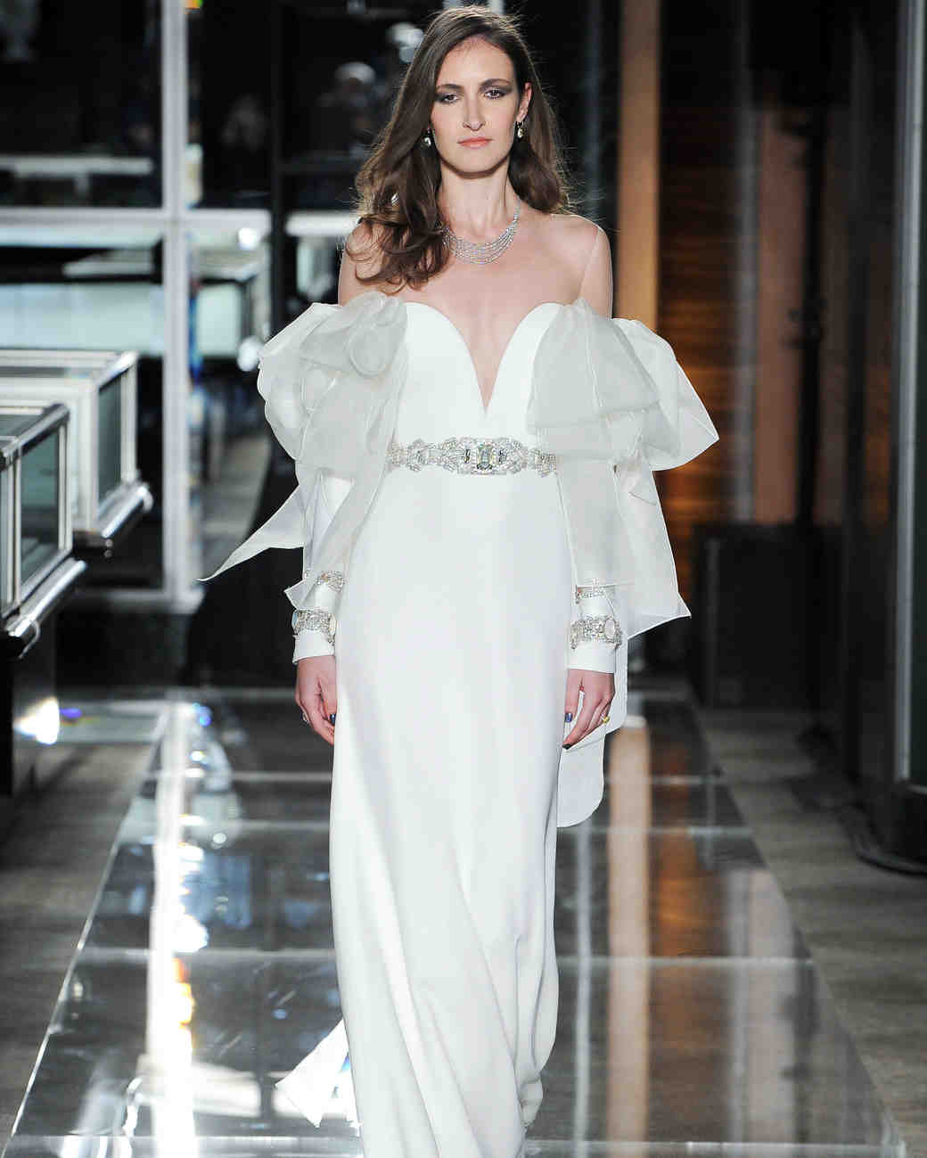 reem acra spring 2018 strapless wedding dress with sweetheart neckline