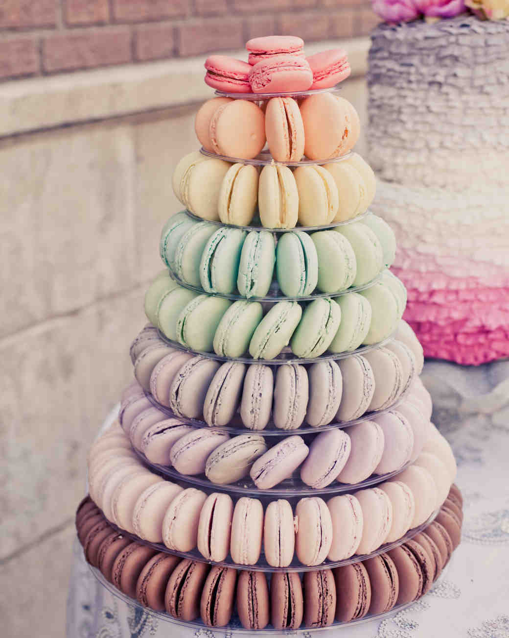 24 Ways to Serve French Macarons at Your Wedding Martha