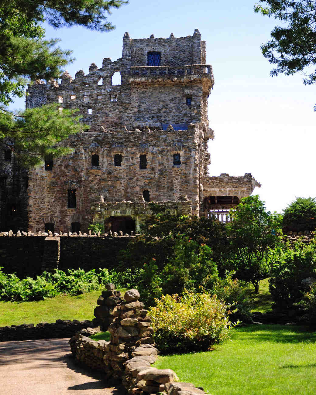 18 Fairy Tale Castle Wedding  Venues  in America Martha 