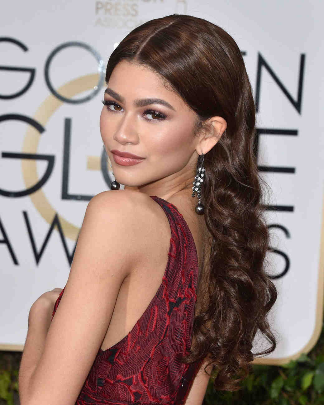 Hairstyles For Red Carpet Fashion Dresses