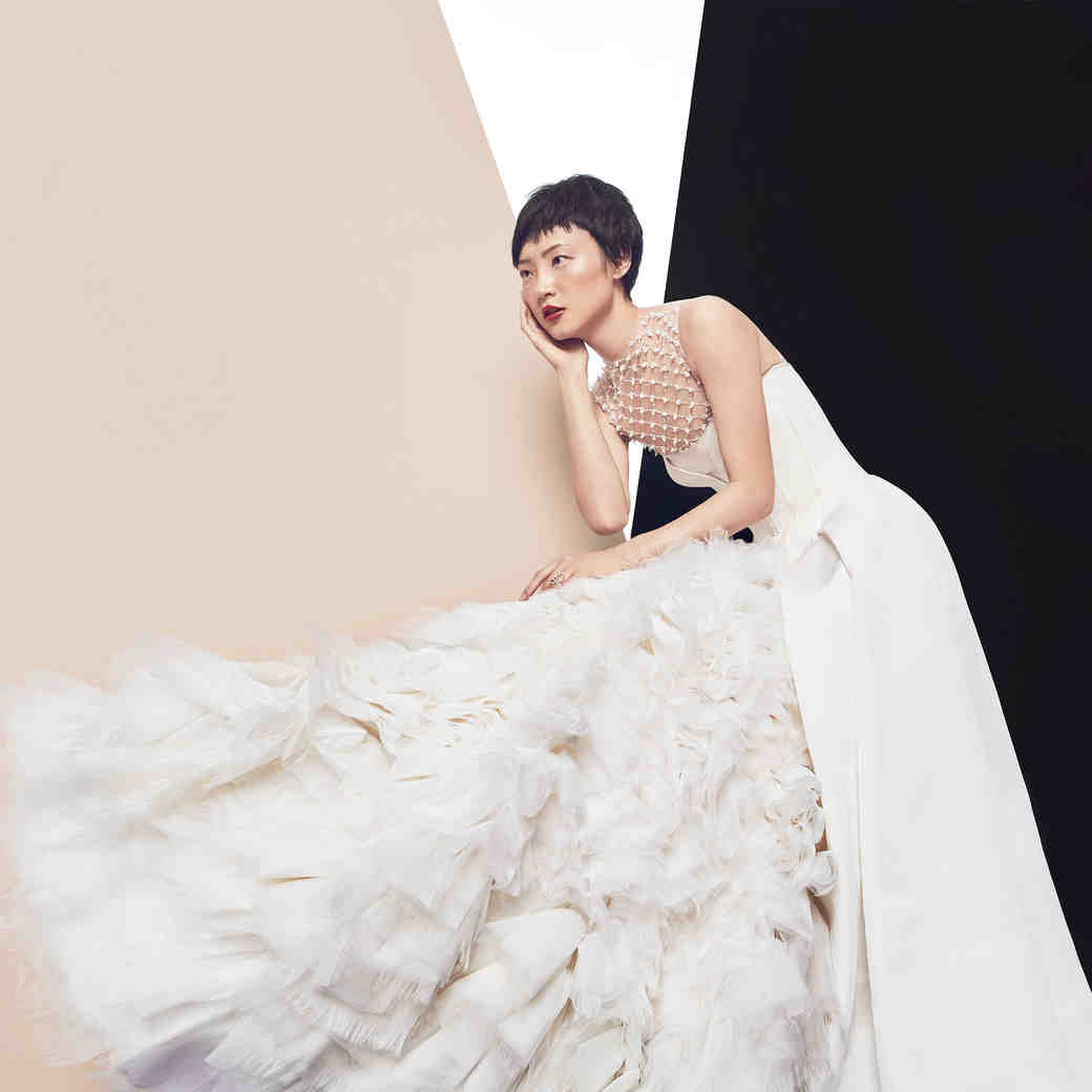 Dramatic Wedding Dresses For The Bride Who Wants To Make A Stylish