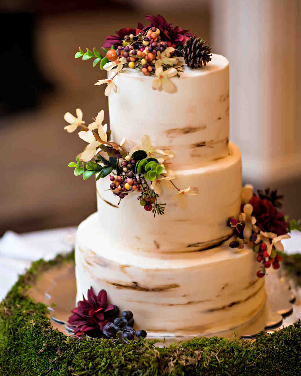 Traditional Wedding Styles fall wedding cakes waldorf photographic art 0517 vert - Traditional Wedding Styles