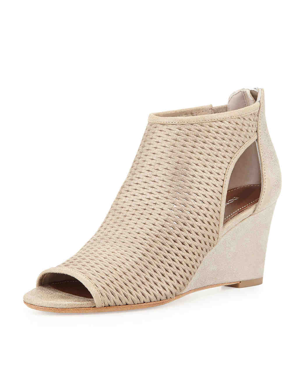 15 Outdoor Wedding Shoes That Won T Sink Into The Gr Martha Donald J Pliner Jace Perforated Wedge Sandal