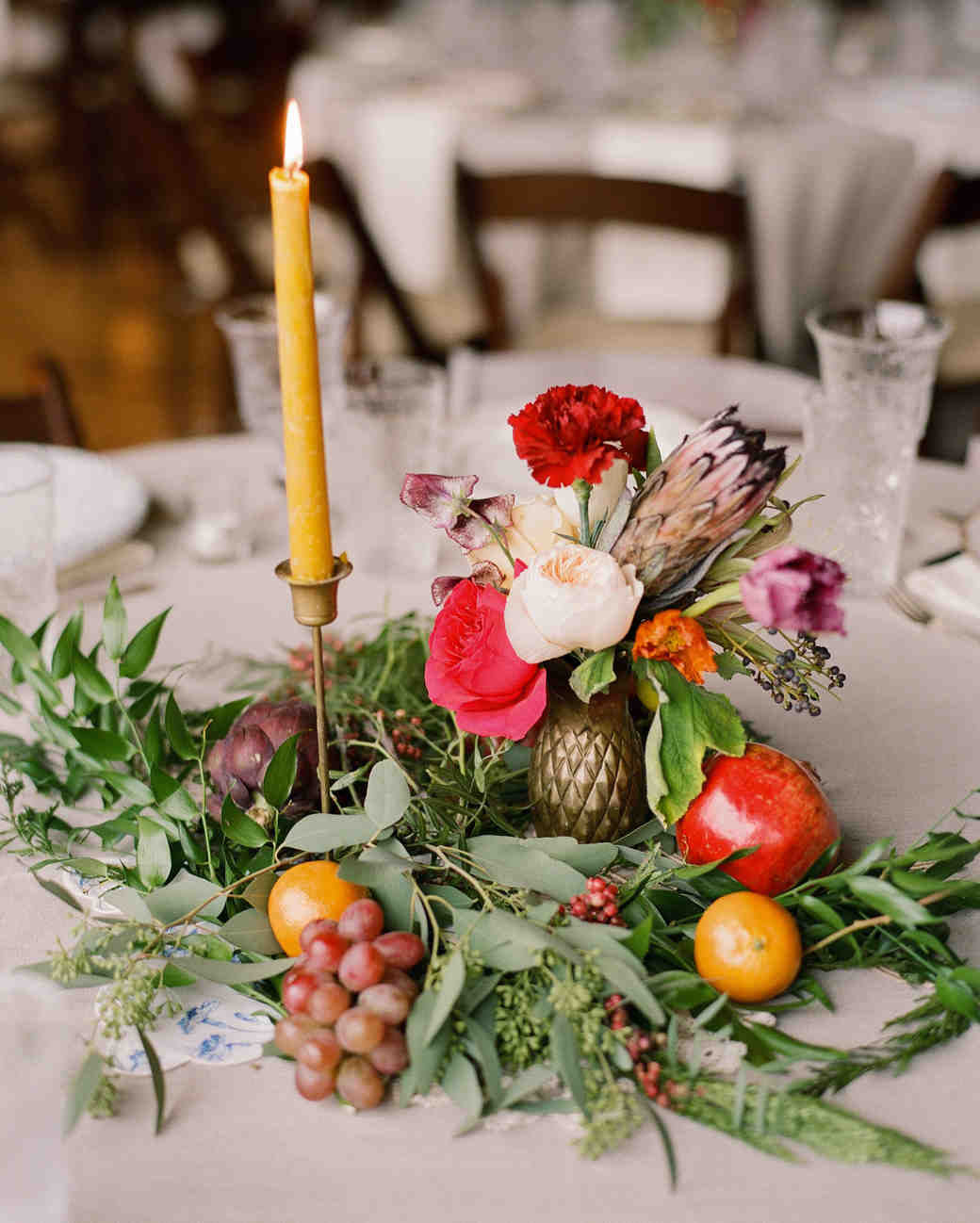 22 Wedding Centerpieces Bursting With Fruits And Vegetables Martha   Sidney Dane Wedding Centerpiece 289 S112109 0815 Vert 