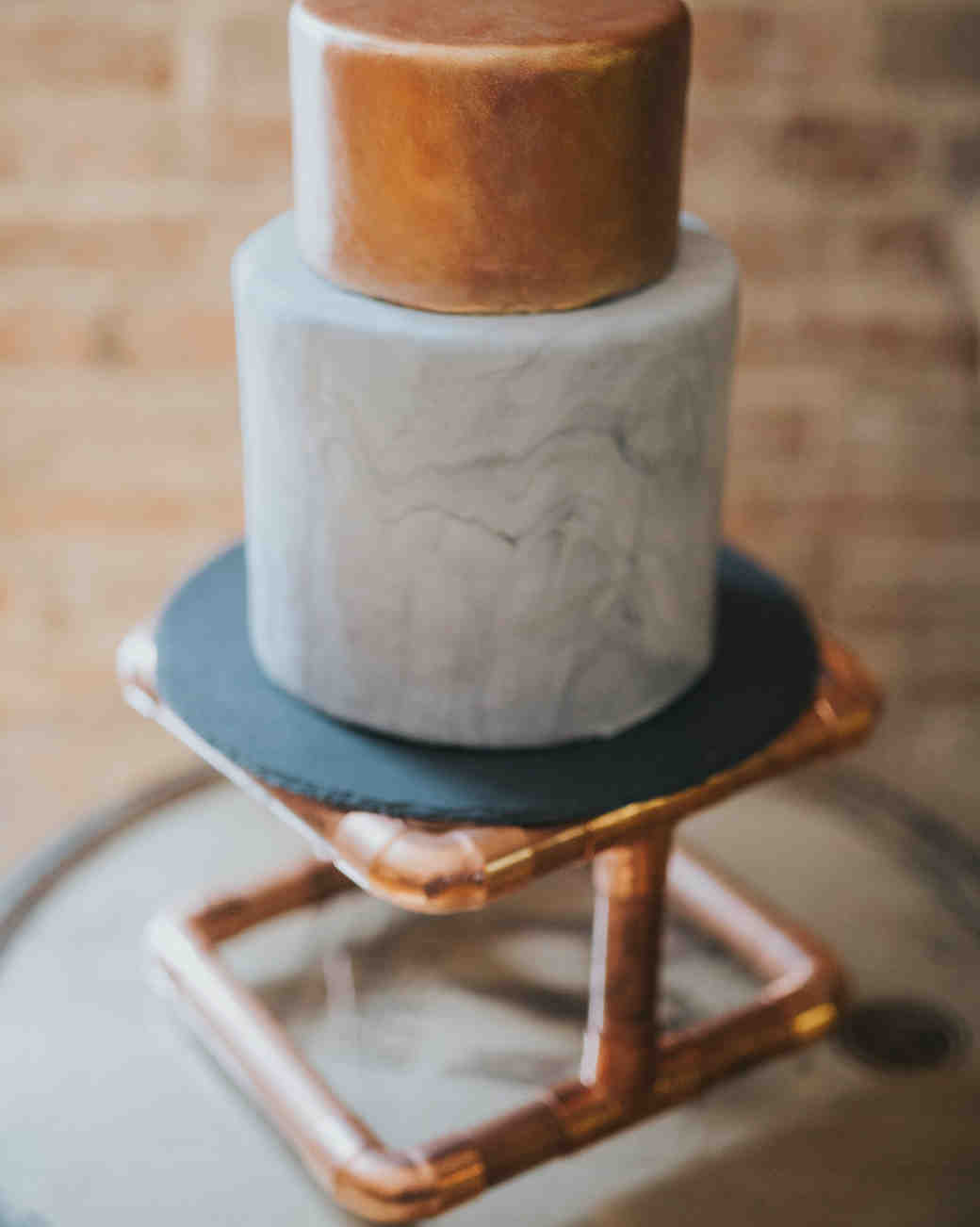 26 Unique Wedding Cake Stands | Martha Stewart Weddings