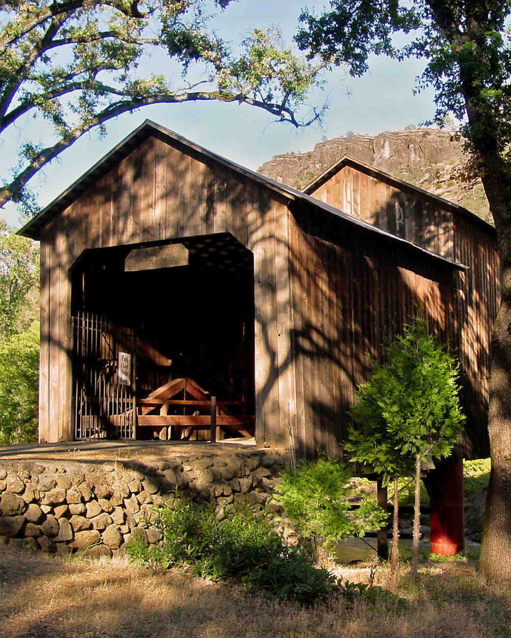 covered run 6 covered bridges that make a backdrop for a wedding martha stewart weddings covered run 6 covered bridges that make a backdrop for a wedding martha stewart weddings