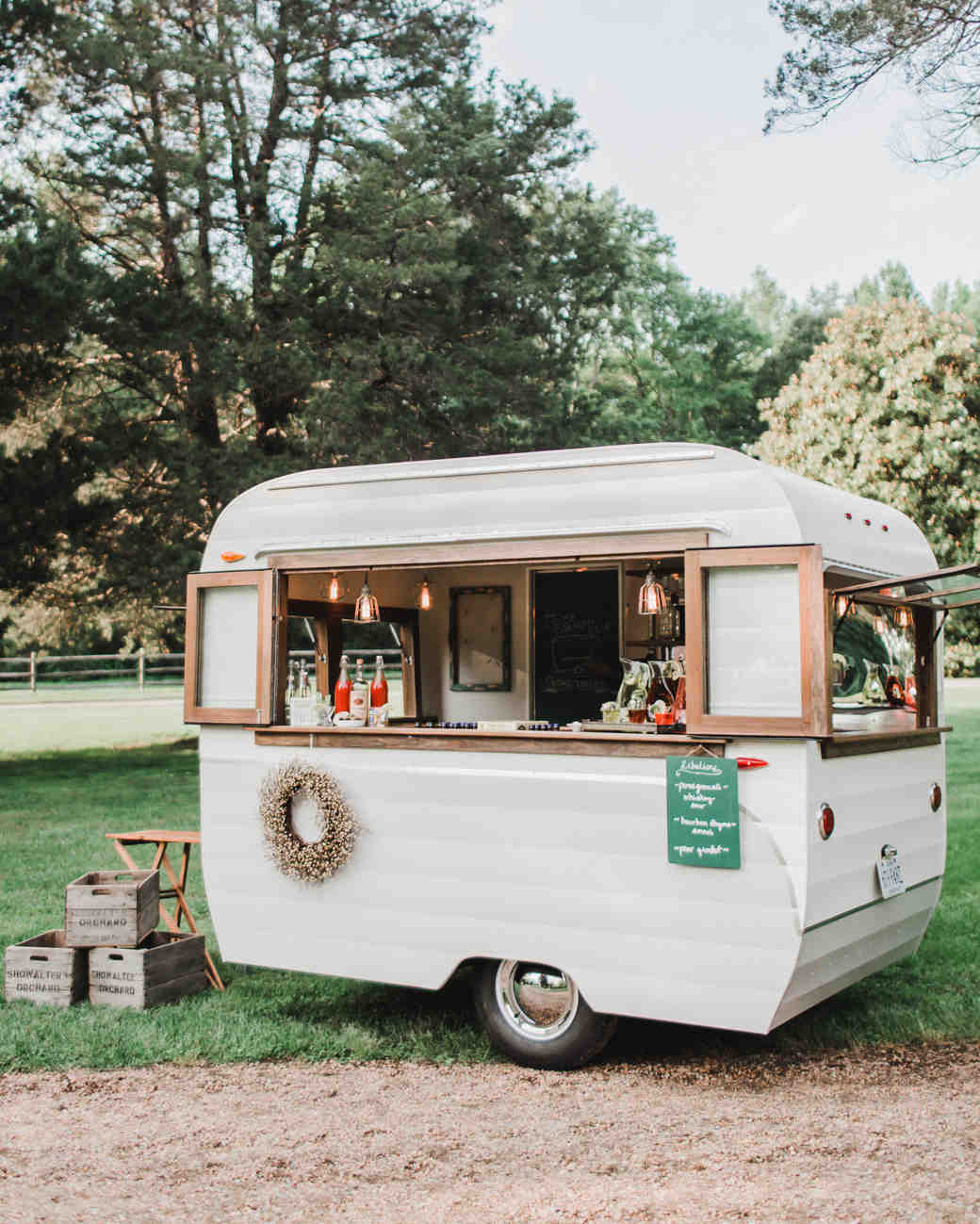 Trending Now: Drink Stations To Elevate Your Reception 