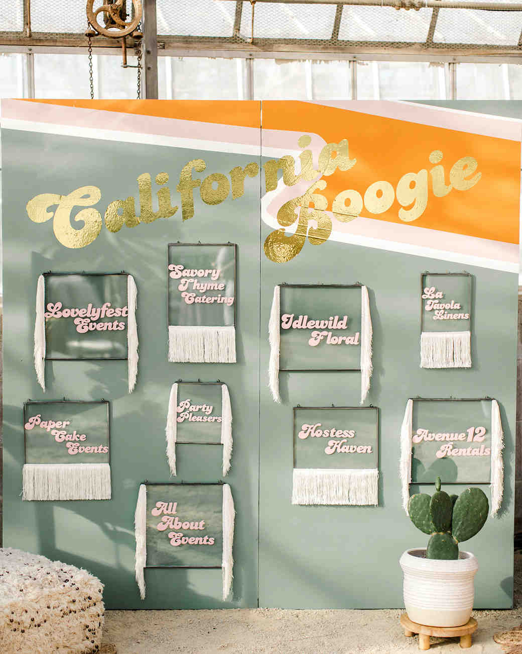 Unique Wedding Color Palettes That Will Set Your Day Apart Unique Wedding Color Palettes Orange Green Gold Vintage Look