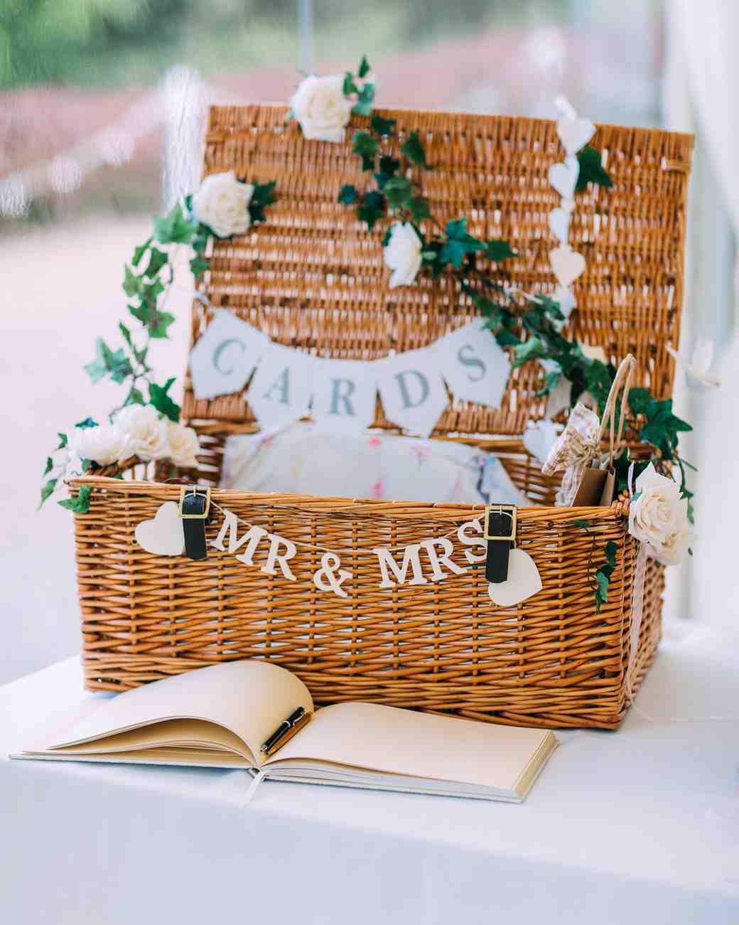 21 Ways to Set Up a Card or Gift Table at Your Wedding