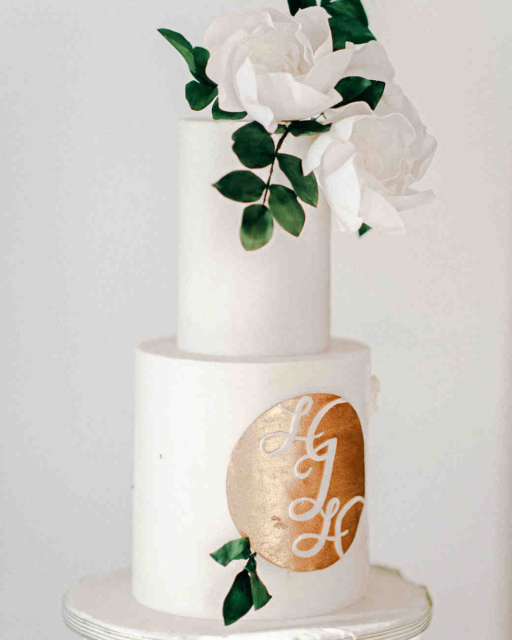 Our Favorite Monogrammed Wedding Cakes Martha Weddings