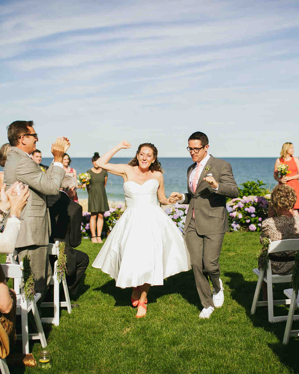 7 Hacks For Keeping Your Strapless Wedding Dress From Falling Down Make Sure Your Dress Is Up For The Job